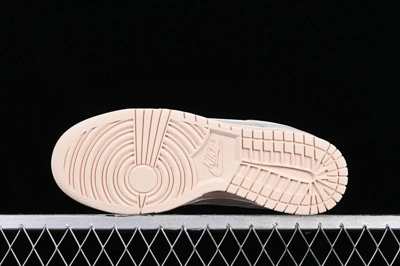 All Categories Nk SB Dunk Series Nk SB Dunk Low Low-top sneakers Nk Dunk Low "Light Orewood Brown" ​Light brown canvas SB low-top sports and leisure sneakers DZ2538-100